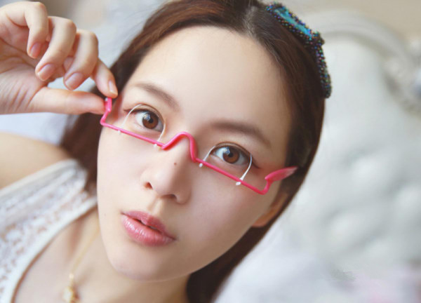 “雙眼皮神器”網(wǎng)上熱賣，當(dāng)心佩戴不當(dāng)患眼疾！