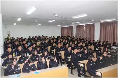 關(guān)注大學(xué)生視力健康，普瑞眼科走進(jìn)河南司法警官職業(yè)學(xué)院