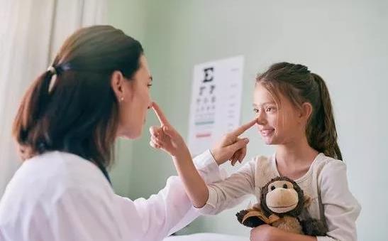 父母是近視眼，孩子一定會近視嗎？